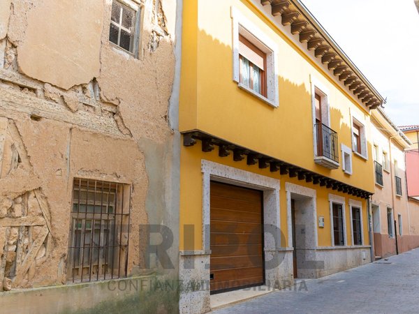 Medina de Rioseco,  ES