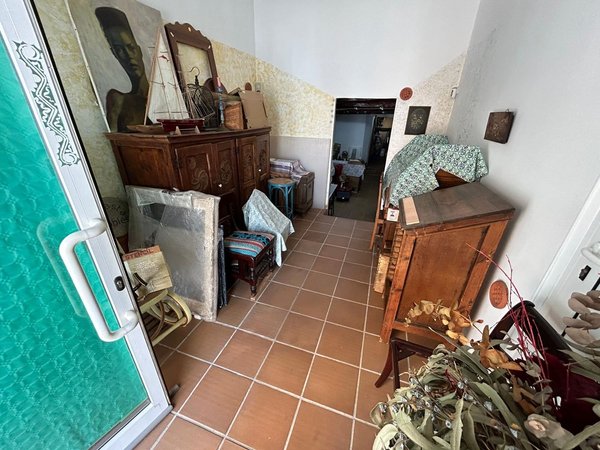 Vilanova i la Geltrú,  ES