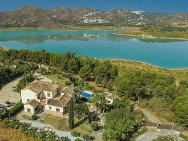 Viñuela,  ES
