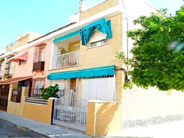 Utrera,  ES