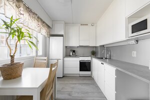 Nuolikatu 4 C, Asemantausta, Lahti