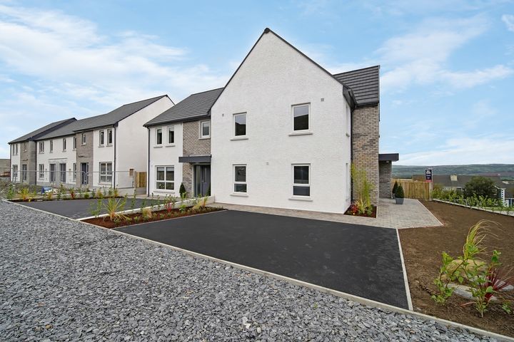 11 Lios an Chnoic, Carnamuggagh, Letterkenny, Letterkenny, Co. Donegal