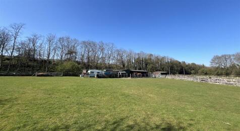 Land and Stables off Bulkington Road, Shilton, Coventry