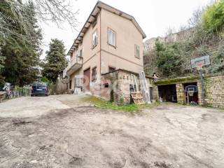 Montelparo,  IT