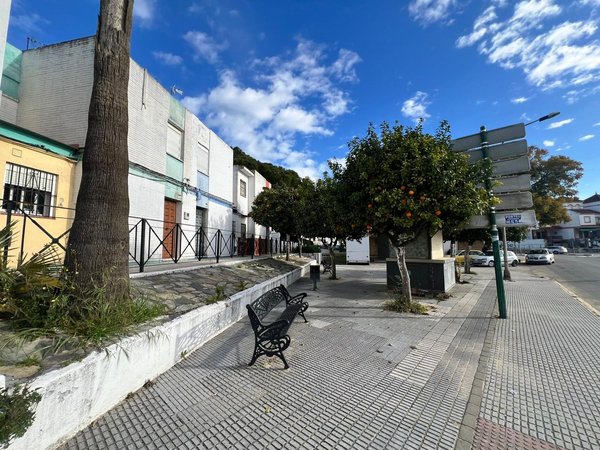 Sanlúcar la Mayor,  ES