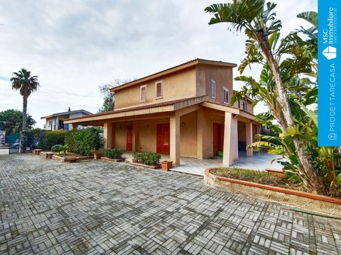 Terrasini,  IT