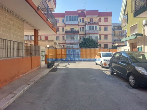 Modugno,  IT