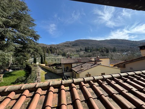 Vaiano,  IT