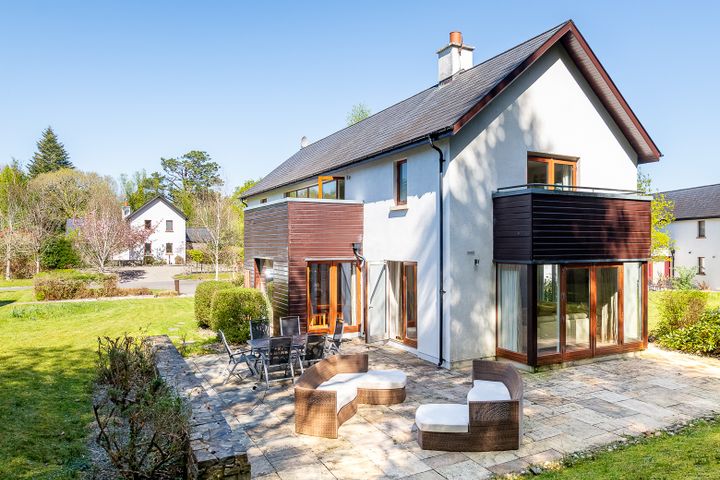 8 Mountain View, Sheen Falls Country Club, Kenmare, V93E297
