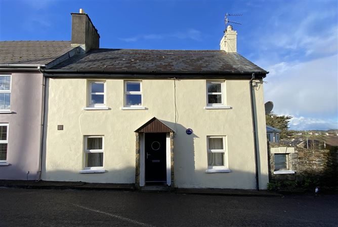 Rope Walk Cottage, Winter`s Hill, Kinsale, County Cork