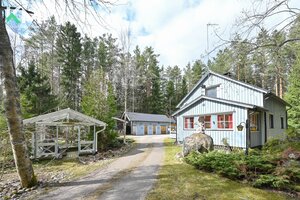 Ojaluhdantie 12, Kurikka