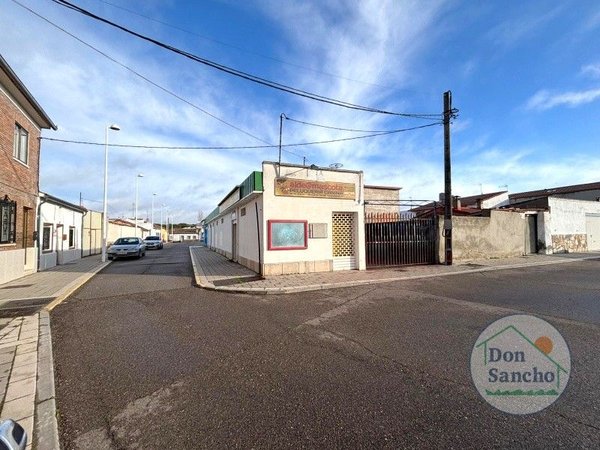 Aldeamayor de San Martin,  ES