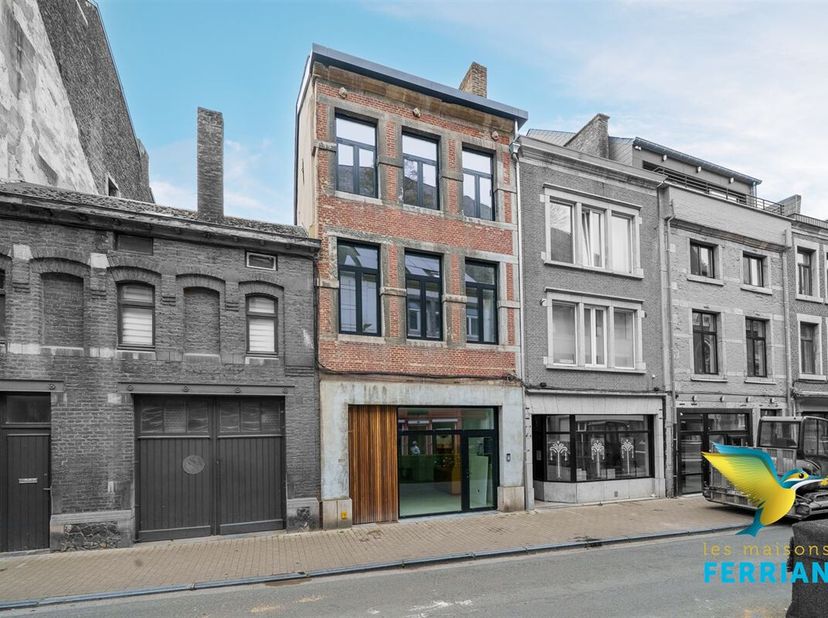 Adres op aanvraag 5000 Namur
