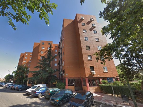 Humanes de Madrid,  ES