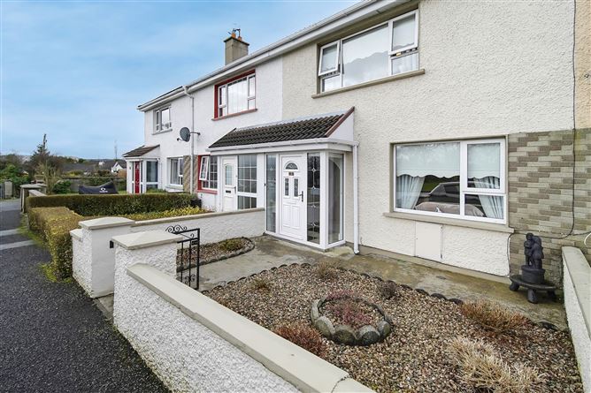 10 Oatfield Terrace, Letterkenny, Donegal