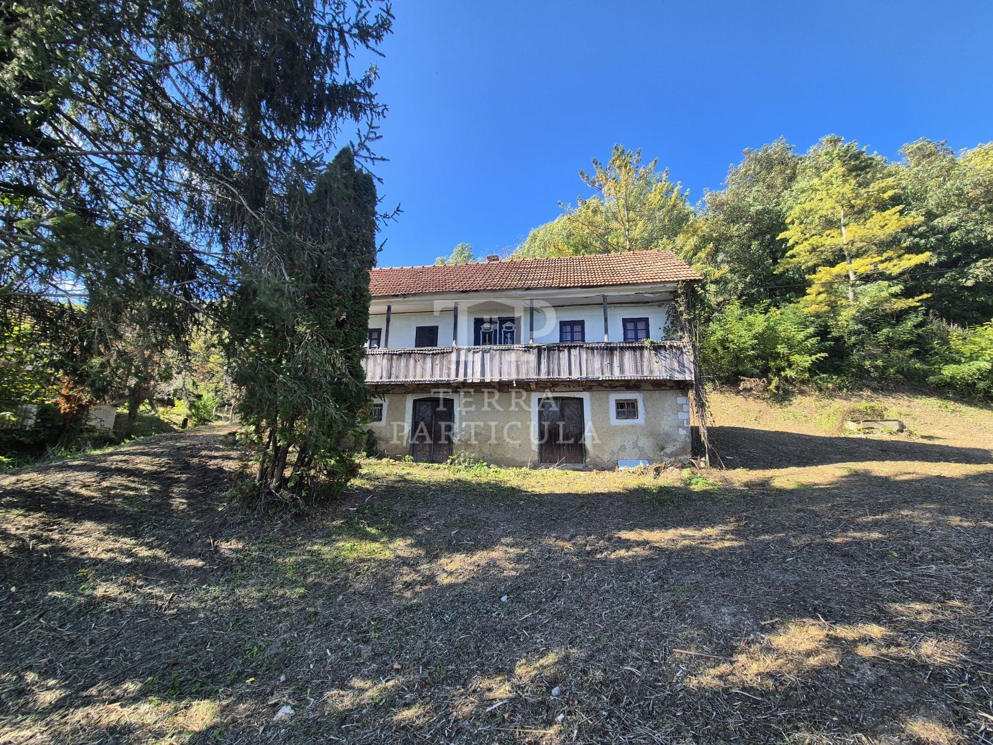 Sveti Kriz Zacretje, Dukovec