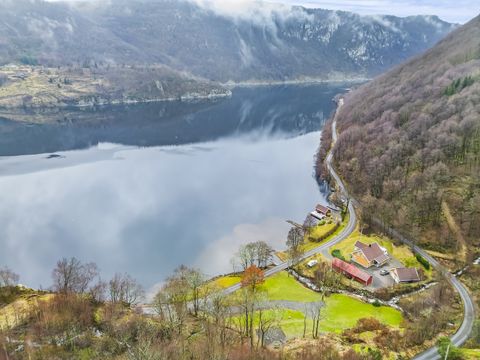 Litlandsveien, Farsund