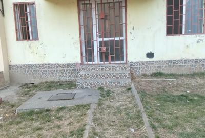 Micro 9, Târgoviște