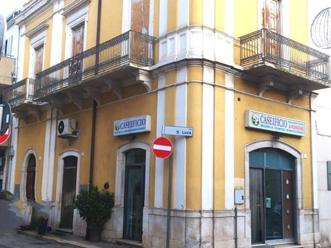 Modugno,  IT