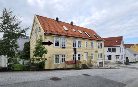 Strandgata 16, Florø
