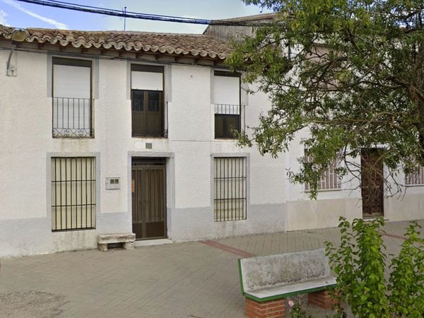 Nava del Rey,  ES