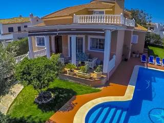 Torrevieja,  ES