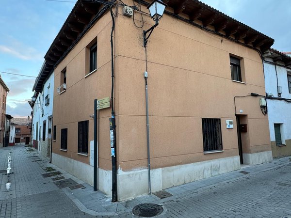 Tordesillas,  ES
