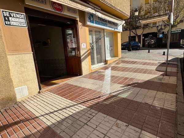 Marbella,  ES
