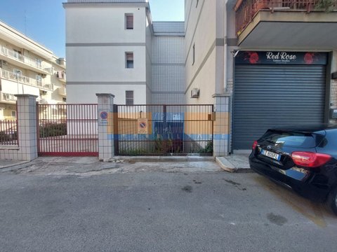 Modugno,  IT
