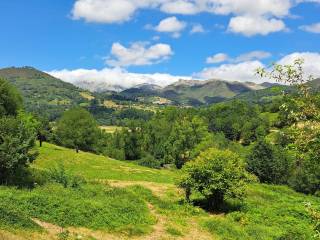 Cangas de Onís,  ES