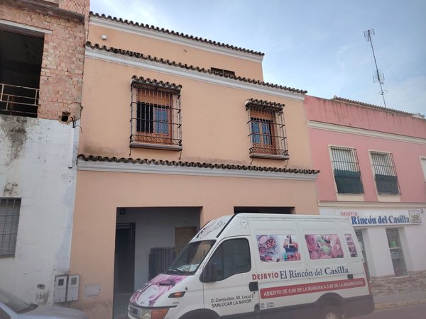 Sanlúcar la Mayor,  ES