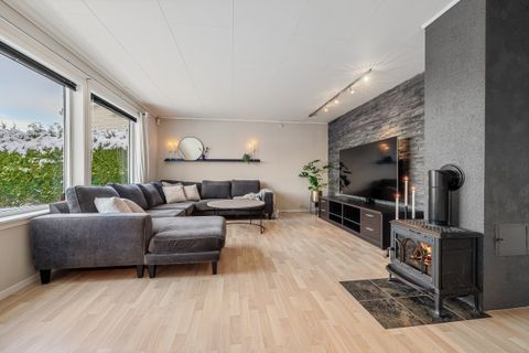 Melshornvegen 74, Hareid