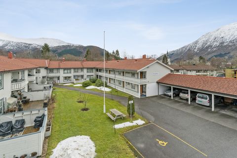 Berte Kanutte-vegen 20 E, Ørsta