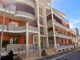Brindisi,  IT