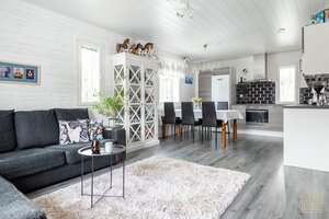 Kuusivahe 2 A, Ilomäki, Laitila