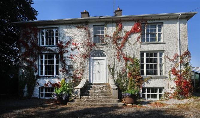 Curraghmore House ( Glebe House), Borrisokane, Nenagh, Tipperary