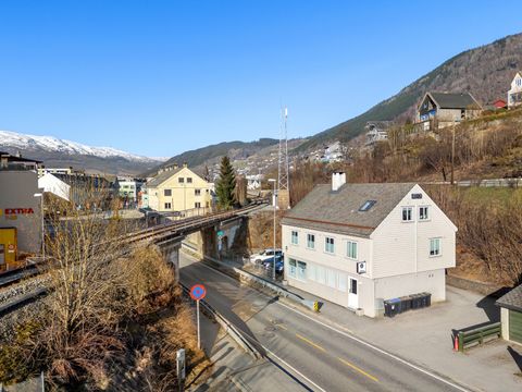 Strandavegen 2, Voss
