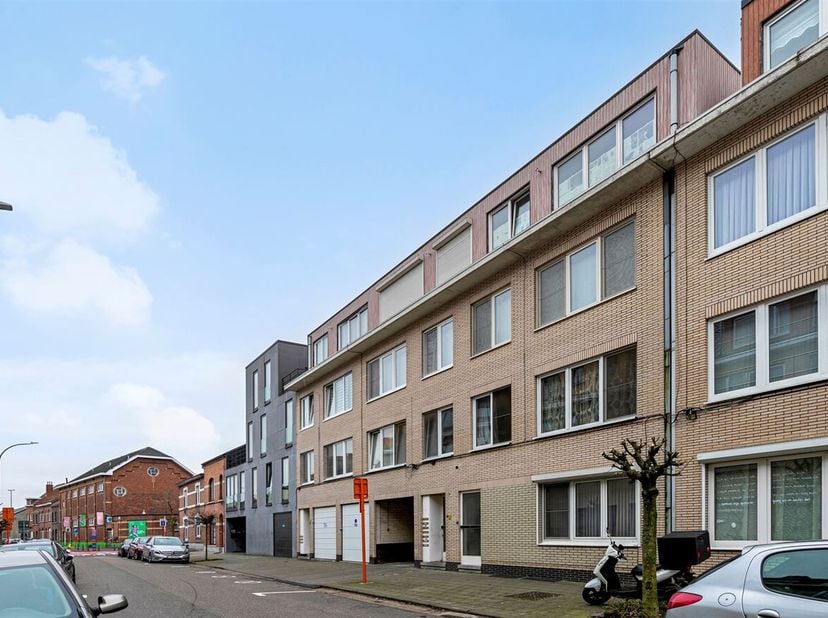 Elzenstraat 6 bus 1 3500 Hasselt