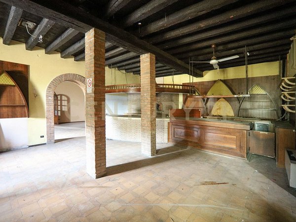 Bovolone,  IT
