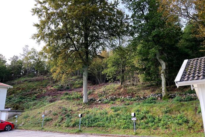 Hjälteby, Tjörns kommun