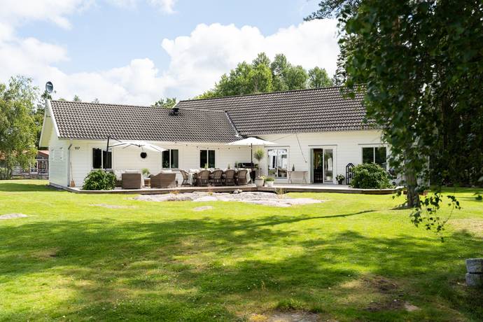 Vallda, Kungsbacka kommun