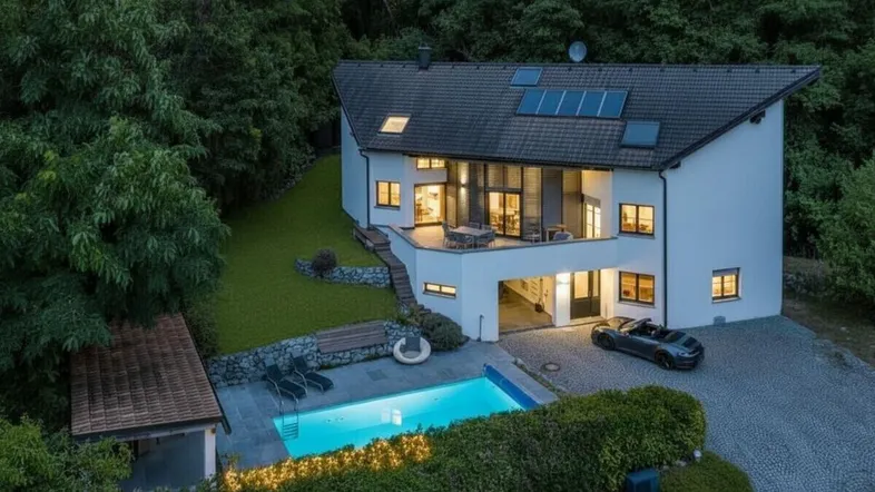 2371 Hinterbrühl