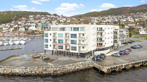 Sjøgata 56, Ulsteinvik