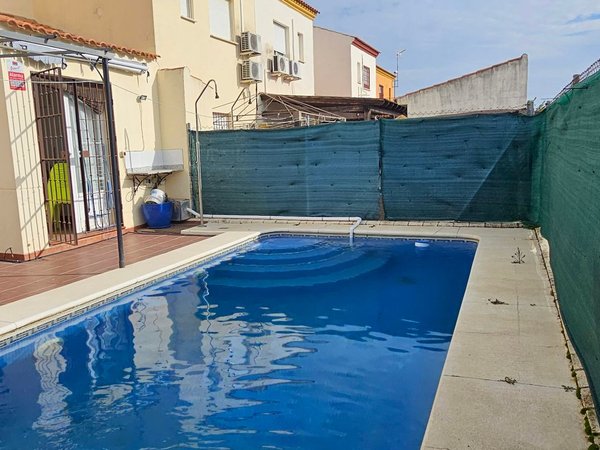 Burguillos,  ES
