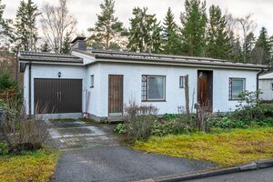Peltotie 8, Kaskela, Valkeakoski