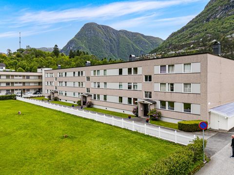 Eidesbrotet 16, Odda