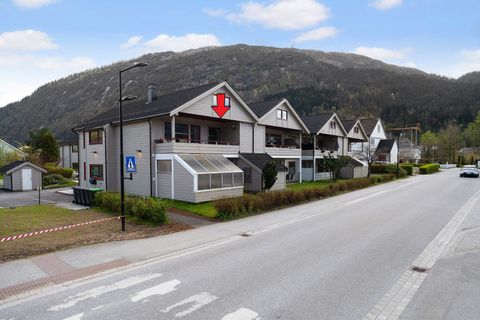 Elstervegen 2A, Førde