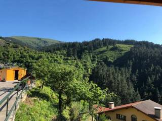 Alonsotegi,  ES