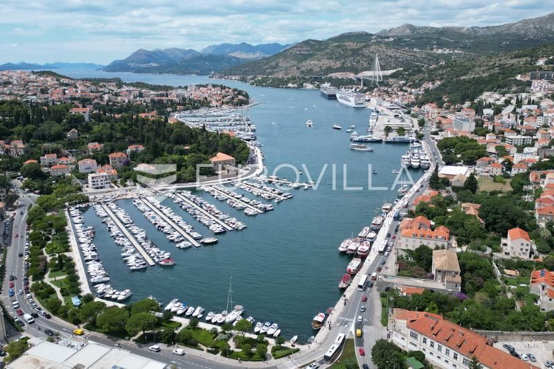 Dubrovnik, Gruz