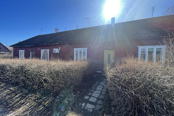 Raplamaa, Kehtna vald, Järvakandi, Vabaduse tn 1-4